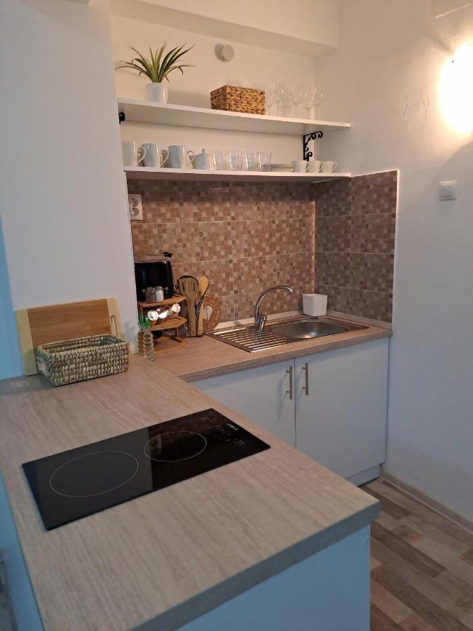 7 Level Central Apartments เมียร์คูรา-ชุค ภายนอก รูปภาพ