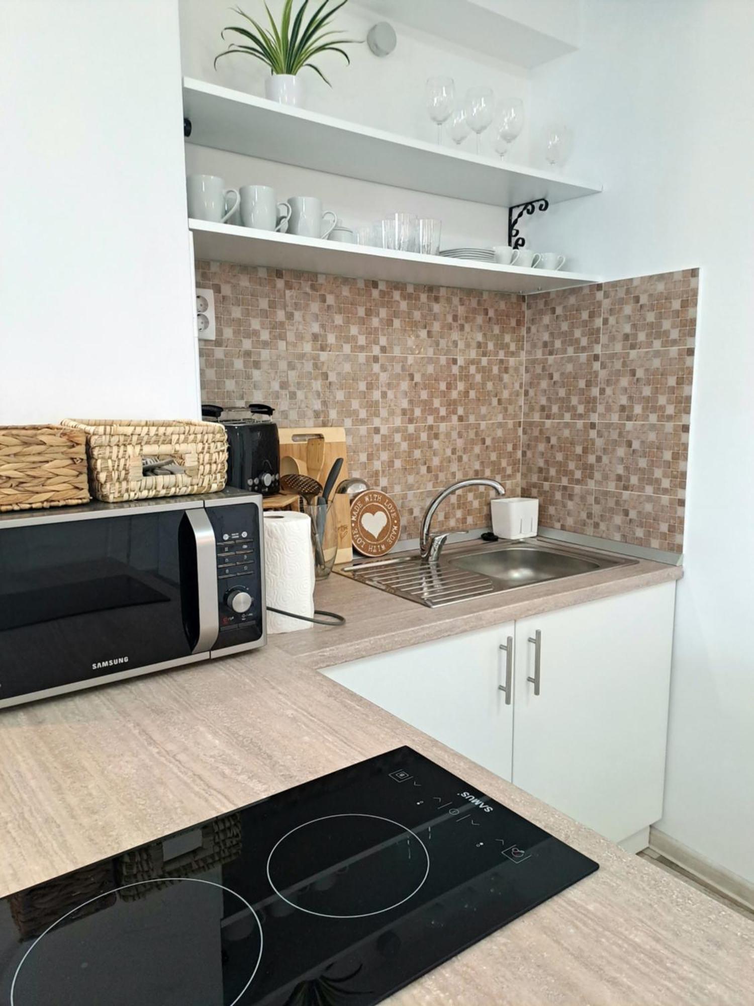 7 Level Central Apartments เมียร์คูรา-ชุค ภายนอก รูปภาพ